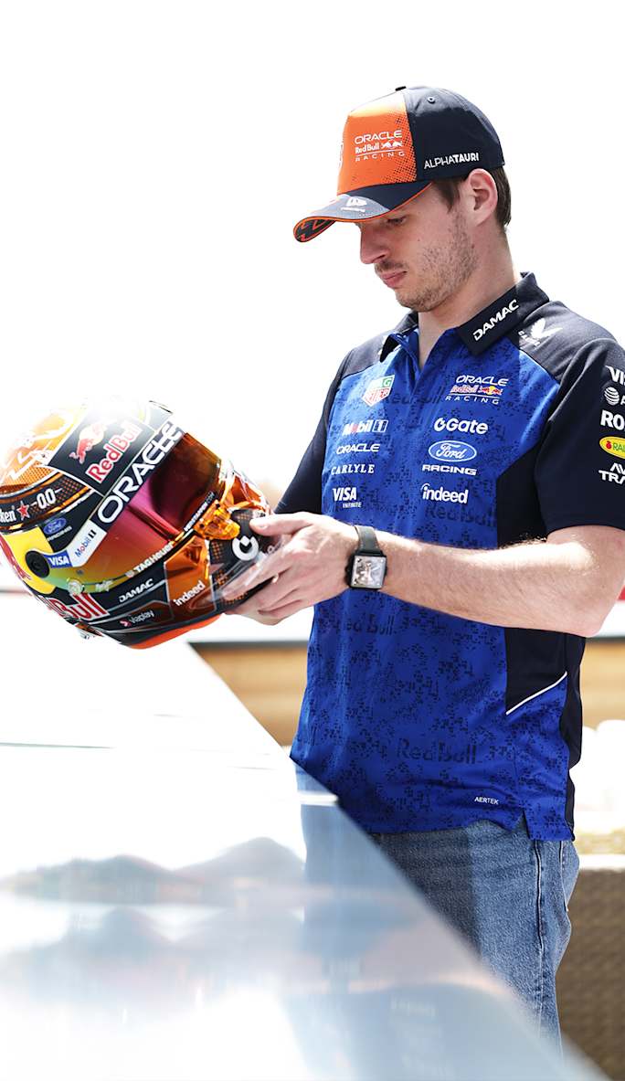Red Bull Racing Merchandise Shop | redbullshop.com